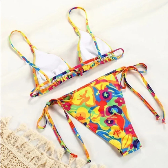NEW! Y2K Abstract Groovy Floral Print Stringy Tie Front Bikini - Picture 8 of 9